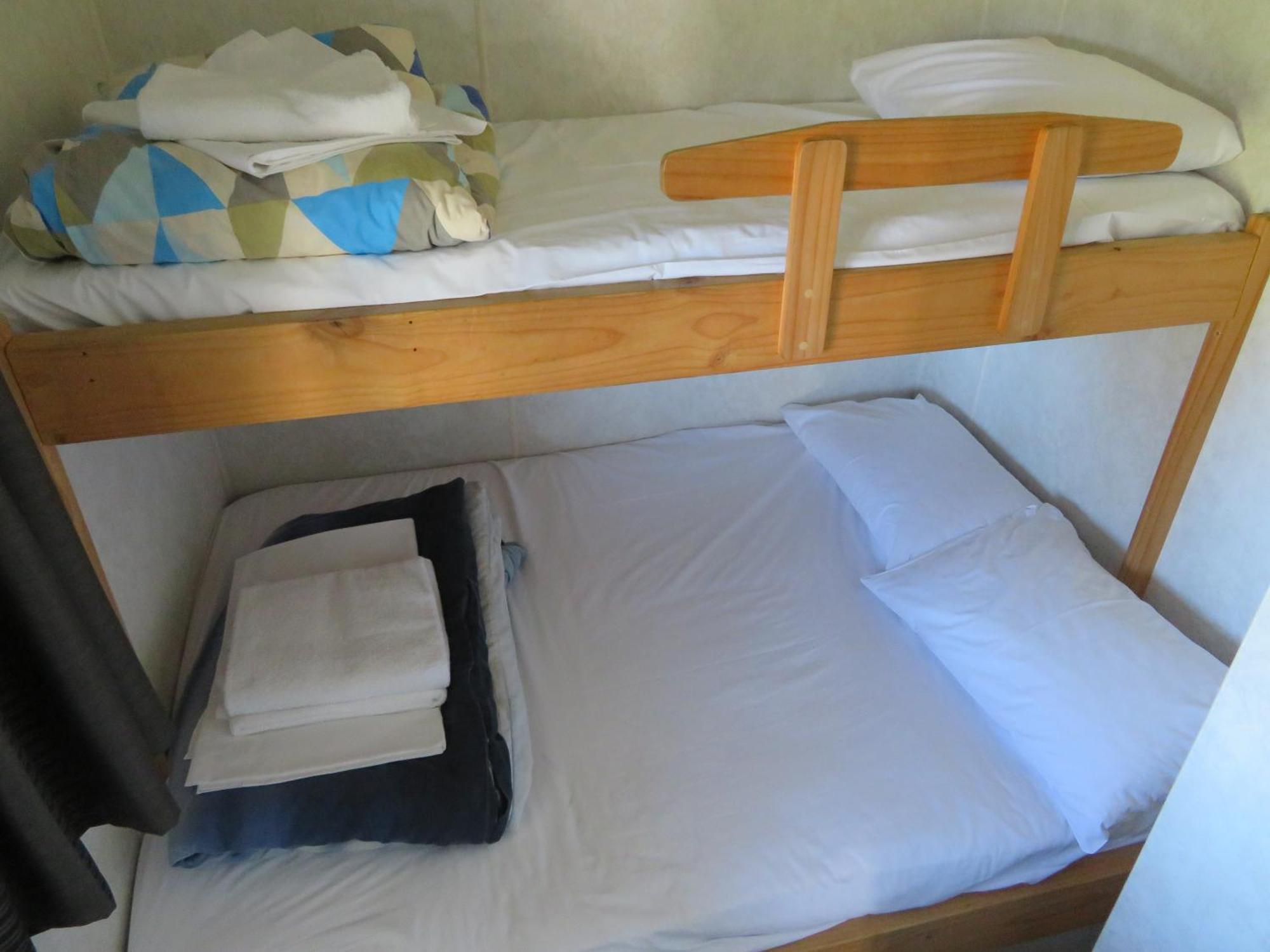 Whanganui Seaside Holiday Park Rum bild