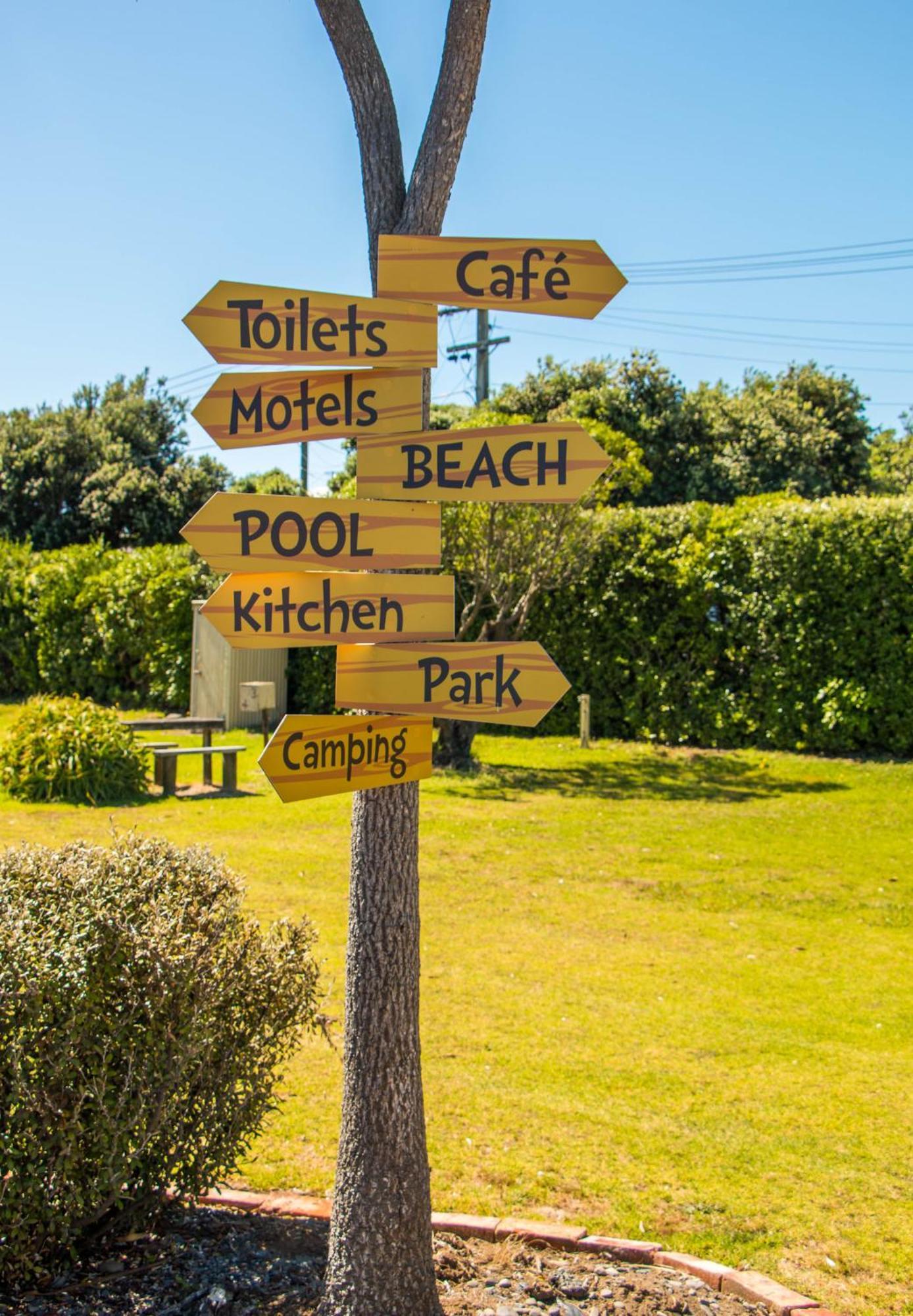 Whanganui Seaside Holiday Park Exteriör bild